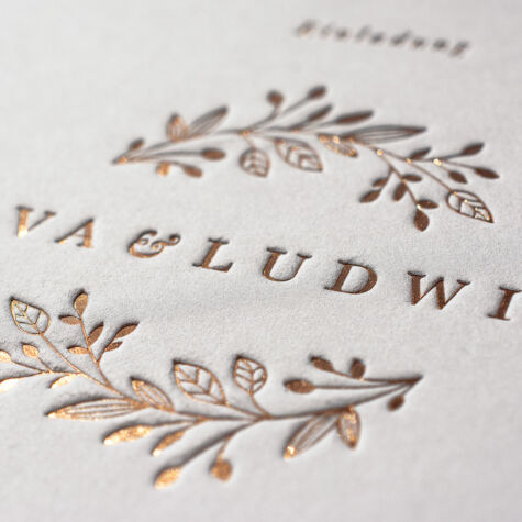 Detail Heißfolie mit Kupfer für eine Hochzeitkollektion