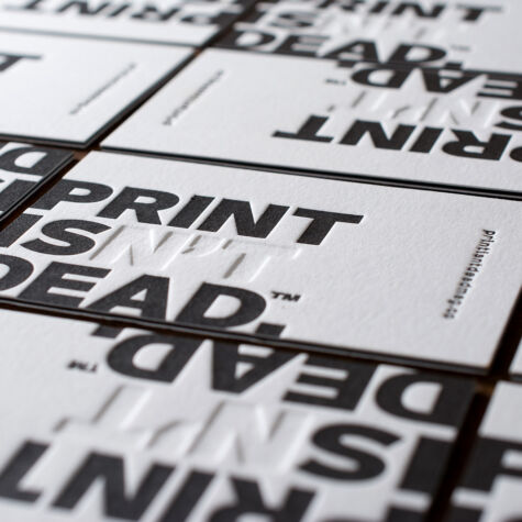 Warum kannst du mit der Produktion von Visitenkarten im Letterpress einen ersten positiven Eindruck erzielen? Auffallende und einzigartige Visitenkarten mit dem Charme vergangener Zeiten.