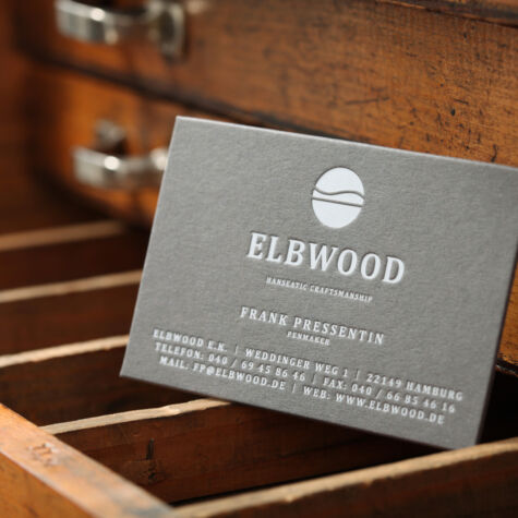 Der Weißdruck im Letterpress ist leider nicht zu 100 % deckend. Kann ich mit der Farbe Weiß im Letterpress drucken?